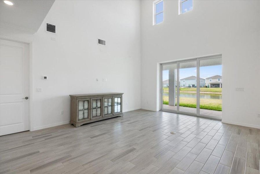 26-0B2A7072 26-0B2A7072