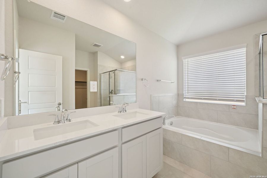 Furnished interior view inside a new home in Sagebrooke - Premier Series, San Antonio (Image 13). Furnished interior view inside a new home in Sagebrooke - Premier Series, San Antonio (Image 13).