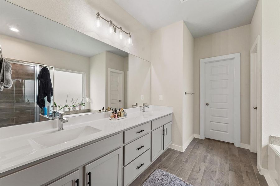 Image 23 of a home in Winfield Lakes. Image 23 of a home in Winfield Lakes.