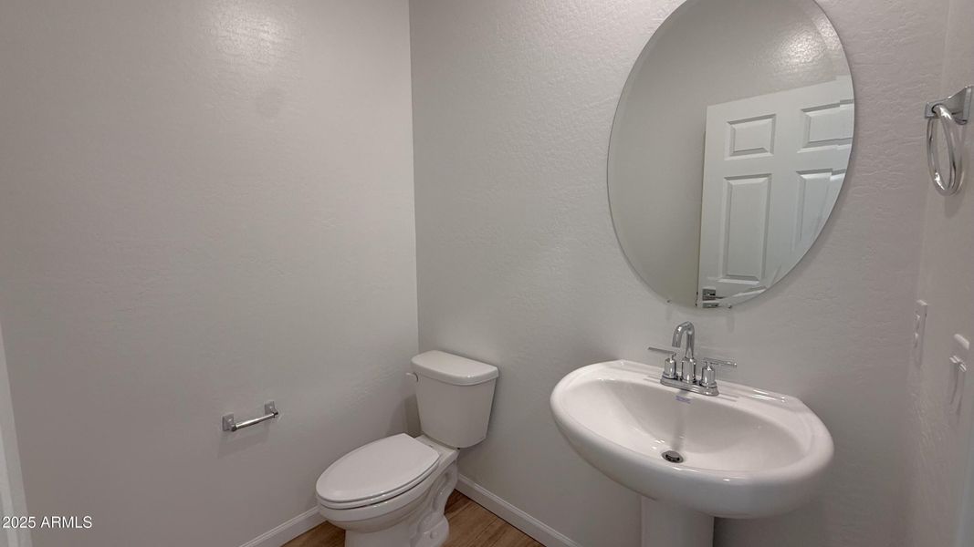 013 - Powder Bathroom