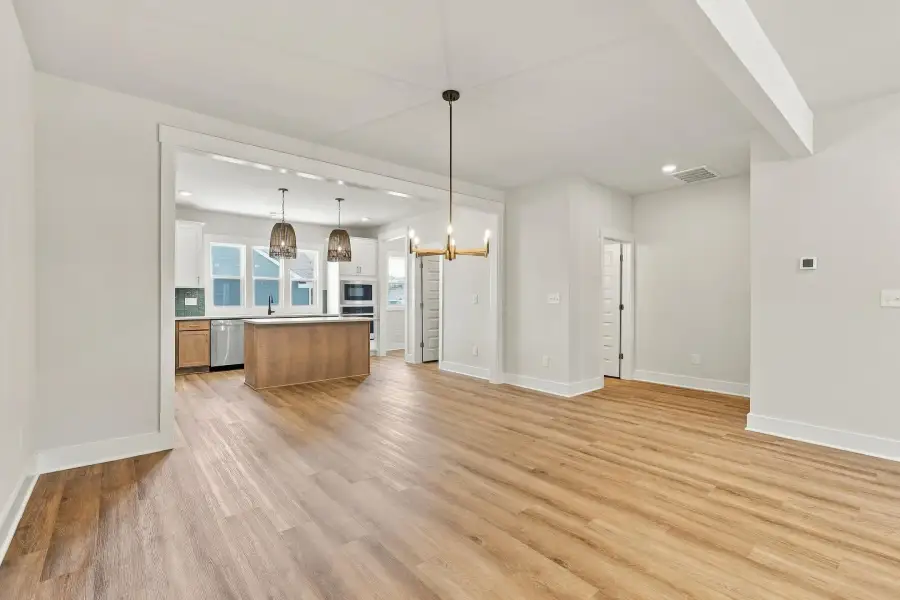 Spacious, unfurnished interior of a new home in Allen Park, Raleigh (Image 23).
