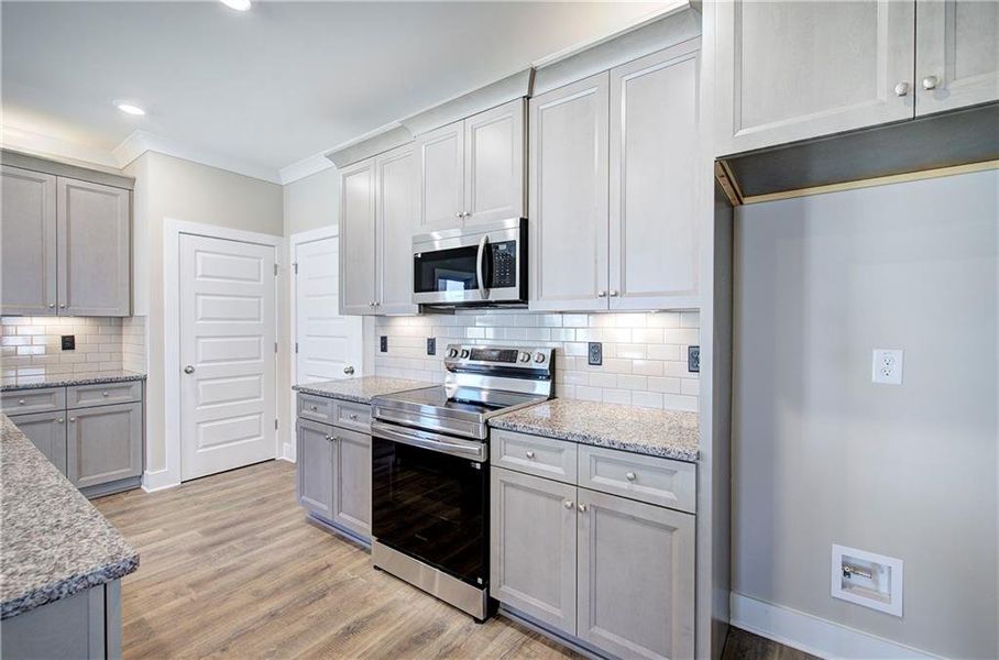 Furnished interior view inside a new home in , Cartersville (Image 5).