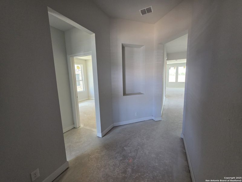 Spacious, unfurnished interior of a new home in The Heights at Saddlebrook Ranch 60's, Schertz (Image 17).