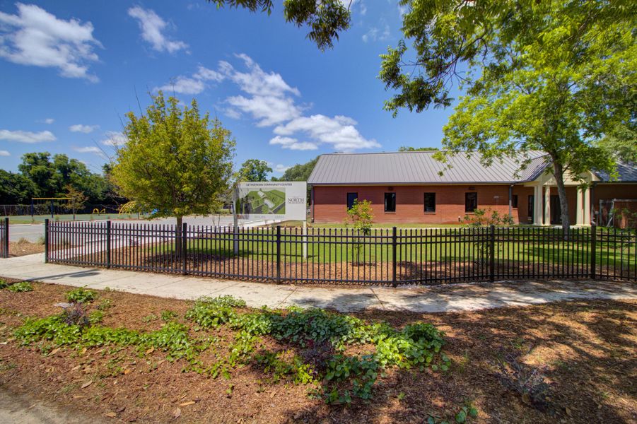Community amenities in , Charleston (Image 34).