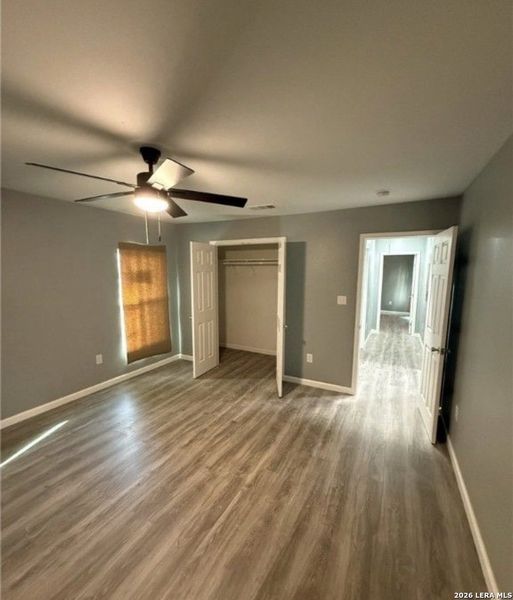 Spacious, unfurnished interior of a new home in , Killeen (Image 11).