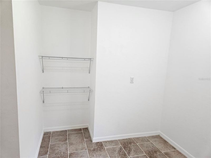 Spacious, unfurnished interior of a new home in , Williston (Image 20).