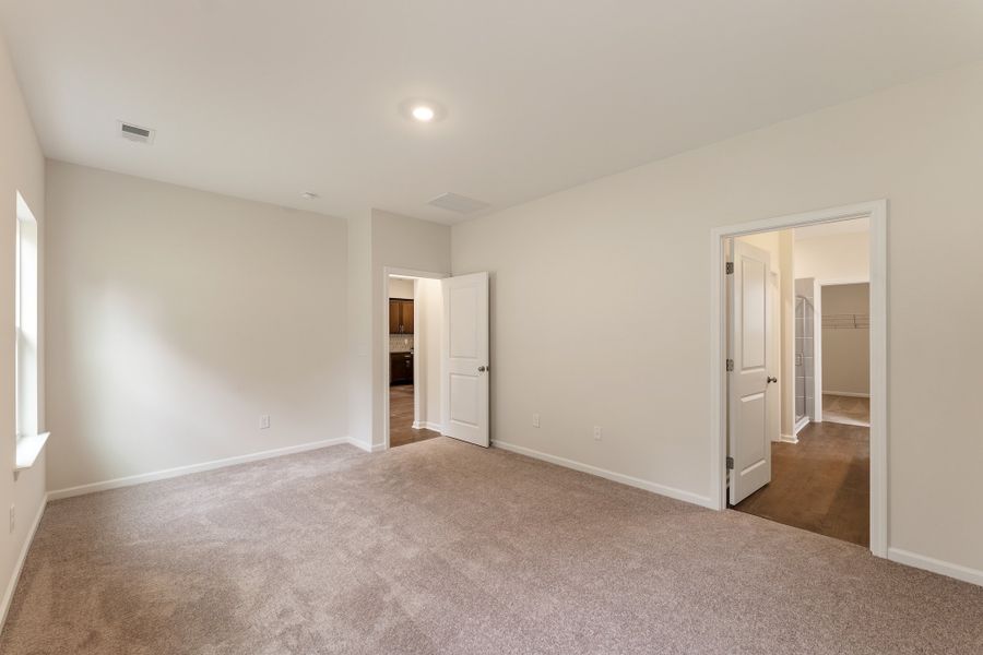Spacious, unfurnished interior of a new home in Landmark Commons, Boiling Springs (Image 18). Spacious, unfurnished interior of a new home in Landmark Commons, Boiling Springs (Image 18).
