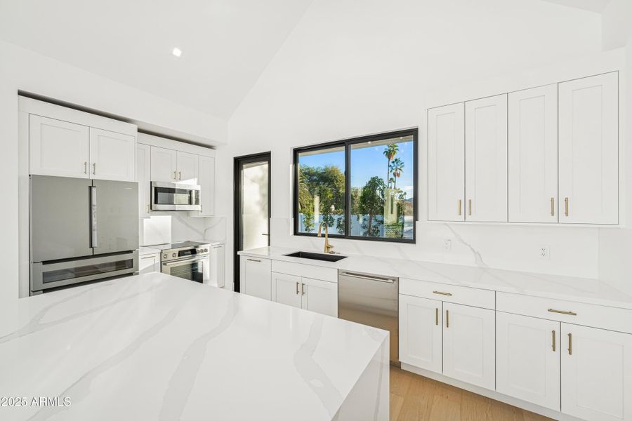 I2025122901-Daytime-8