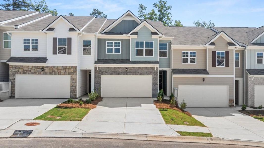Front exterior of a new home in Mountain Park, Dahlonega, GA, highlighting curb appeal (Image 1). Front exterior of a new home in Mountain Park, Dahlonega, GA, highlighting curb appeal (Image 1).