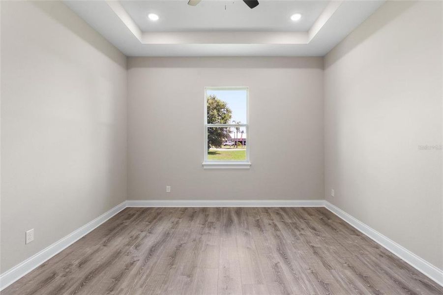 Spacious, unfurnished interior of a new home in , Fort Meade (Image 14).