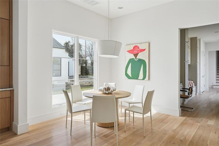 Furnished interior view inside a new home in , Dallas (Image 8). Furnished interior view inside a new home in , Dallas (Image 8).