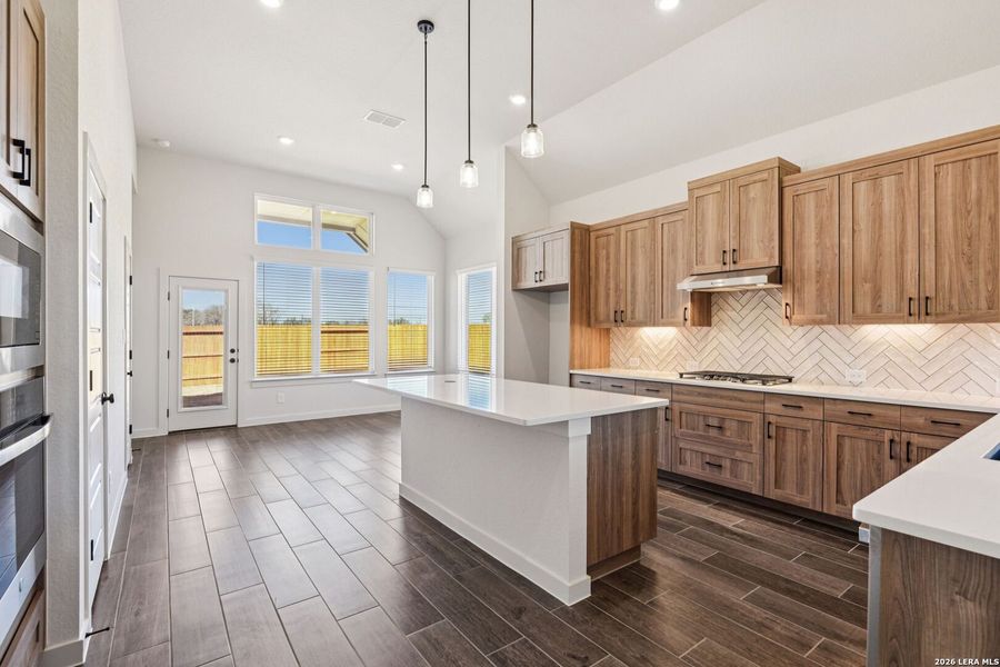 Furnished interior view inside a new home in Stream Waters, Seguin (Image 10). Furnished interior view inside a new home in Stream Waters, Seguin (Image 10).