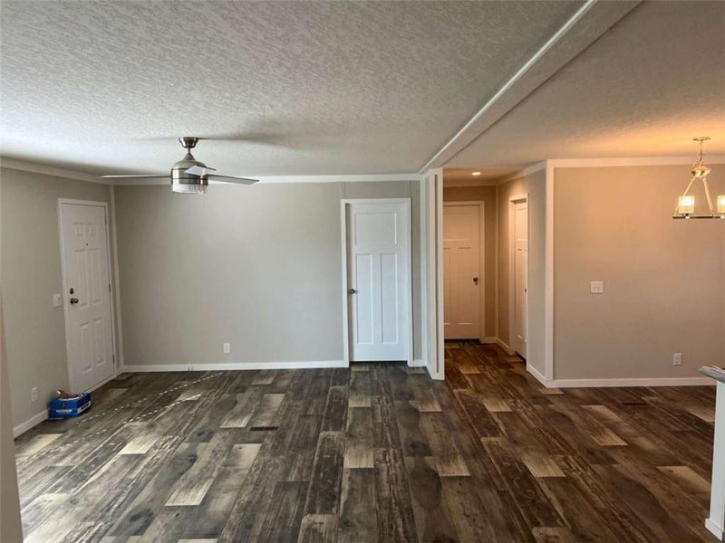 Spacious, unfurnished interior of a new home in , Gainesville (Image 9).