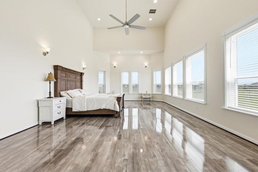 Furnished interior view inside a new home in , Royse City (Image 15).