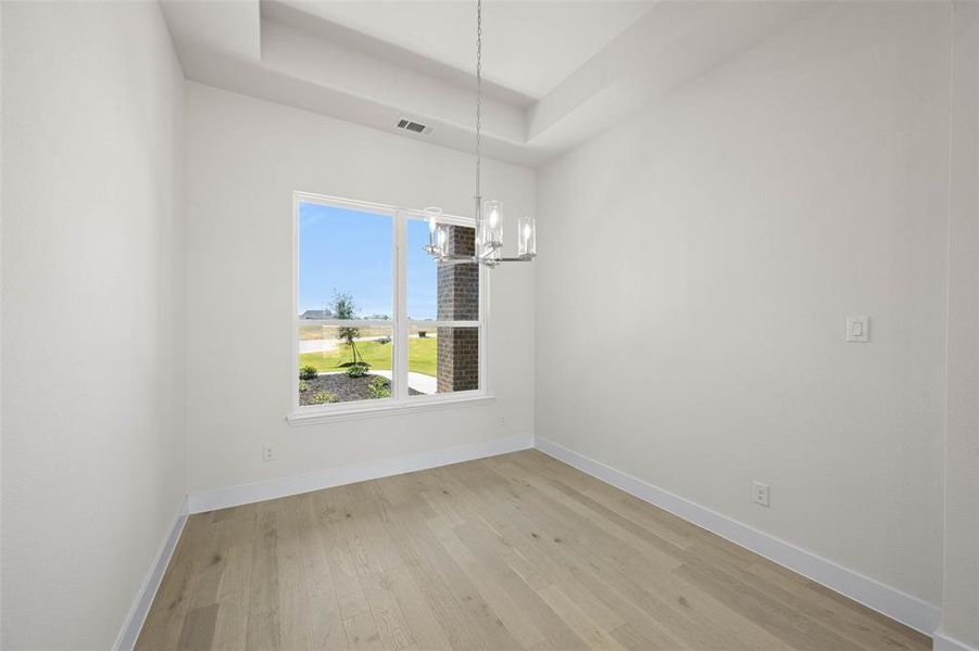 551 Cari Lynn- Dining-1 551 Cari Lynn- Dining-1