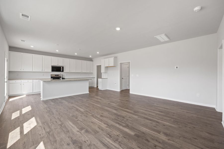 4br New Home in York, SC.  - Slide 10