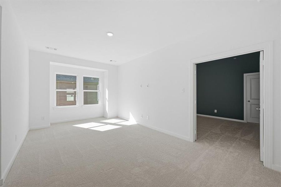 Spacious, unfurnished interior of a new home in Mantua Point: 55ft. lots, Van Alstyne (Image 16).