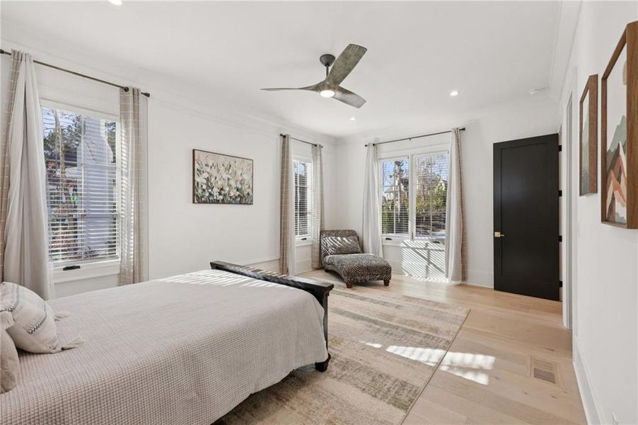 Furnished interior view inside a new home in , Suwanee (Image 79).