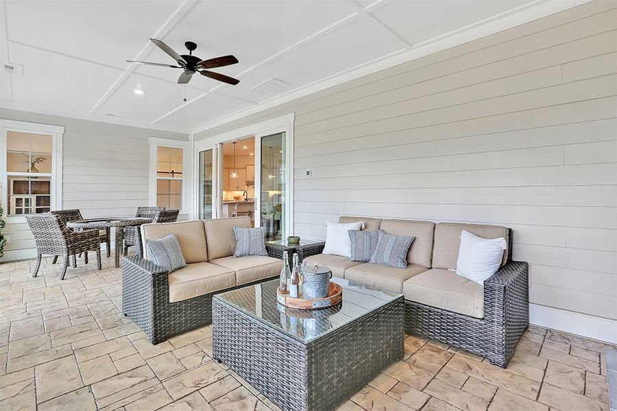 Bar Harbour I, Enclosed Loggia