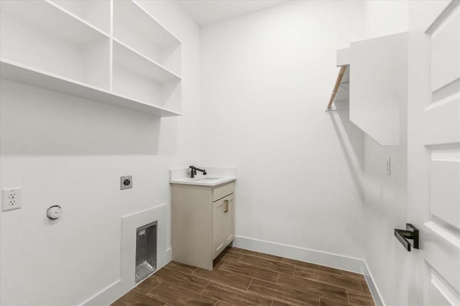 Image 33 of a home in .