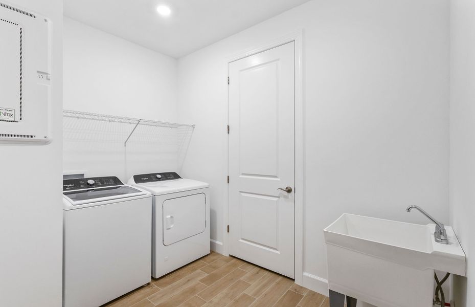 Furnished interior view inside a new home in Terreno, Naples (Image 7).