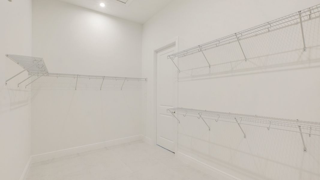 Owner's Suite Closet Owner's Suite Closet