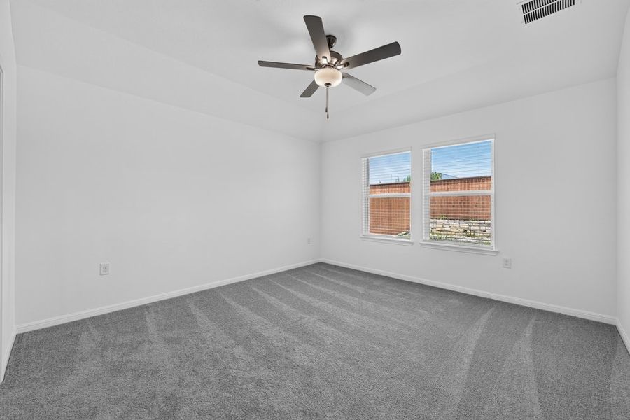 Spacious, unfurnished interior of a new home in Lisso, Pflugerville (Image 14).