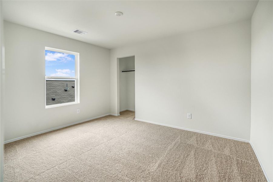 Spacious, unfurnished interior of a new home in Santa Fe, Cleveland (Image 20). Spacious, unfurnished interior of a new home in Santa Fe, Cleveland (Image 20).