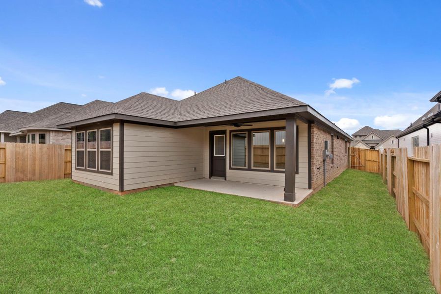 Exterior details and patio area of a home in Escondido, Magnolia (Image 23).