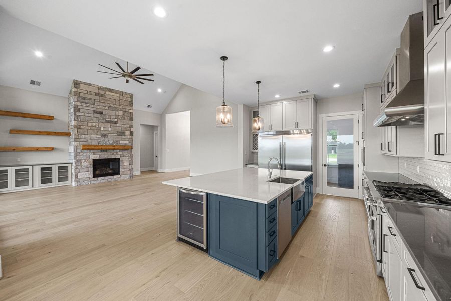 Furnished interior view inside a new home in , Bellville (Image 8).