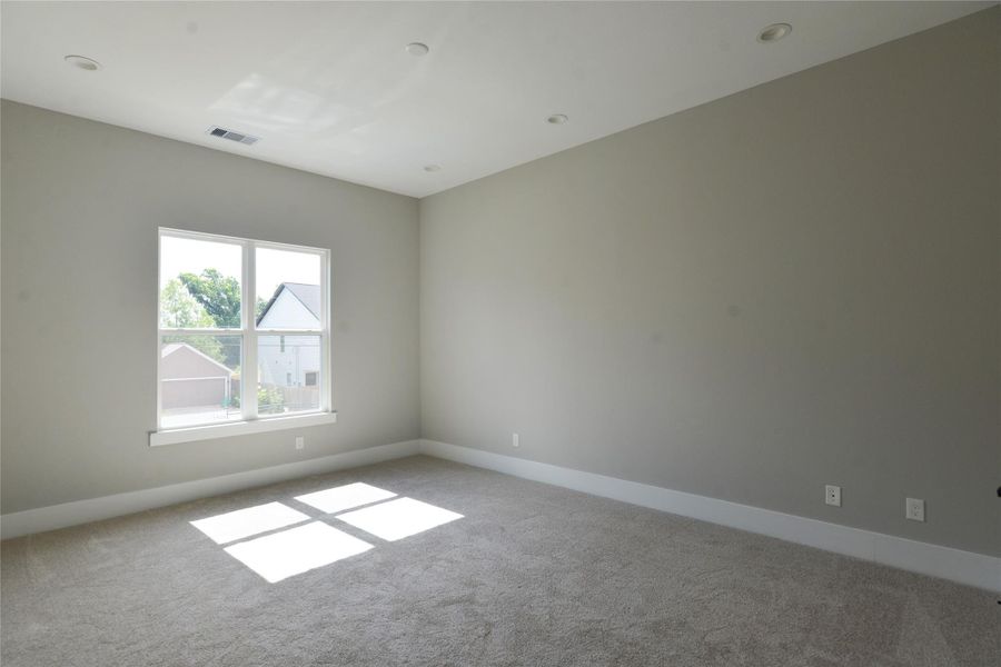 Huge Primary suite with 2 closets