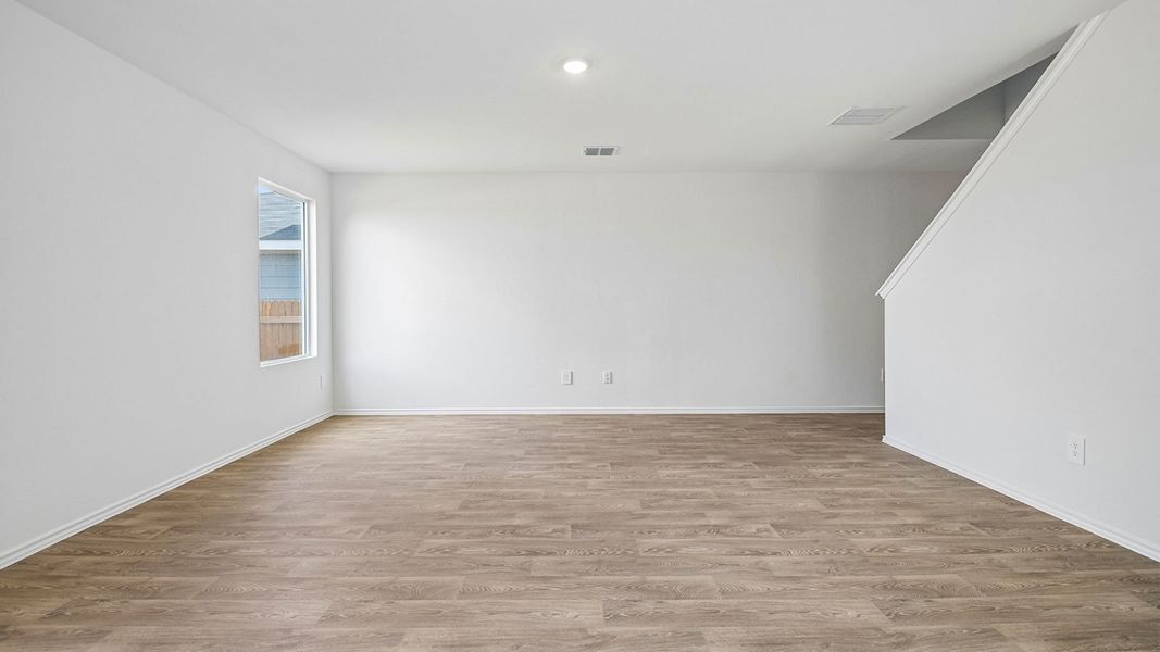 Spacious, unfurnished interior of a new home in Prairie Lakes, Buda (Image 15).