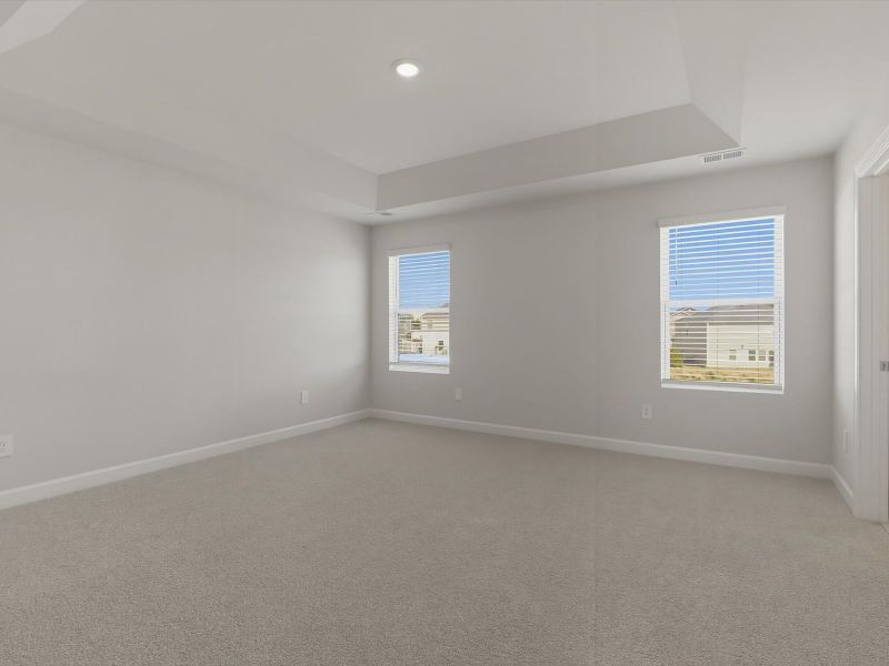 Spacious, unfurnished interior of a new home in Wexford Park, Fountain Inn (Image 13).