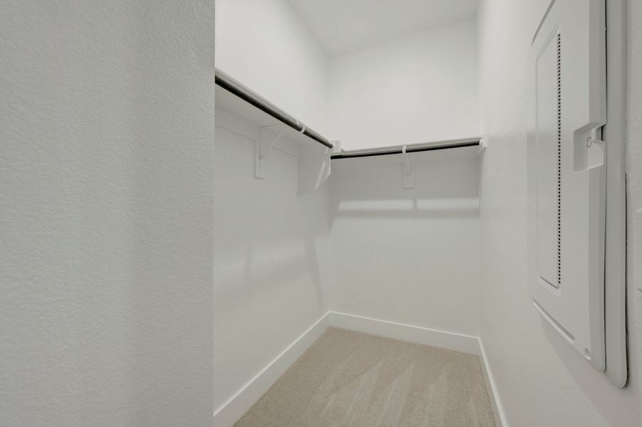 Spacious, unfurnished interior of a new home in Painted Tree, McKinney (Image 26).