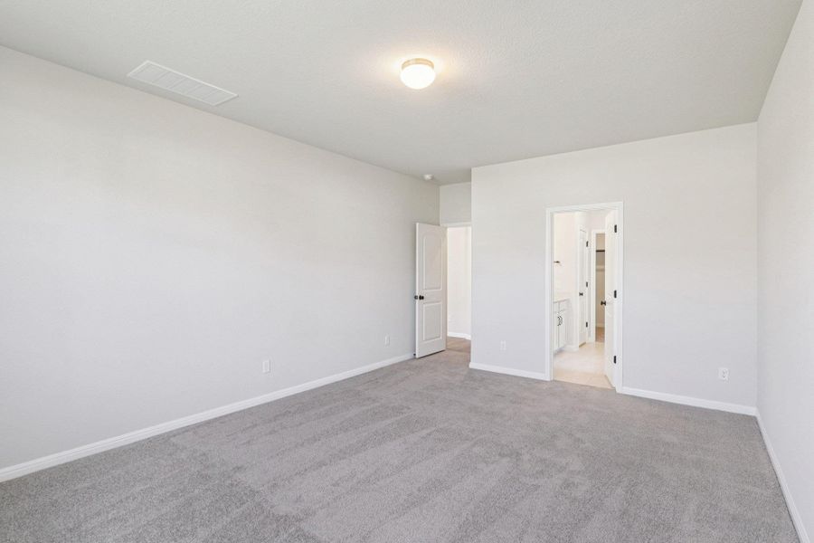 Spacious, unfurnished interior of a new home in Berry Creek Highlands, Georgetown (Image 10). Spacious, unfurnished interior of a new home in Berry Creek Highlands, Georgetown (Image 10).