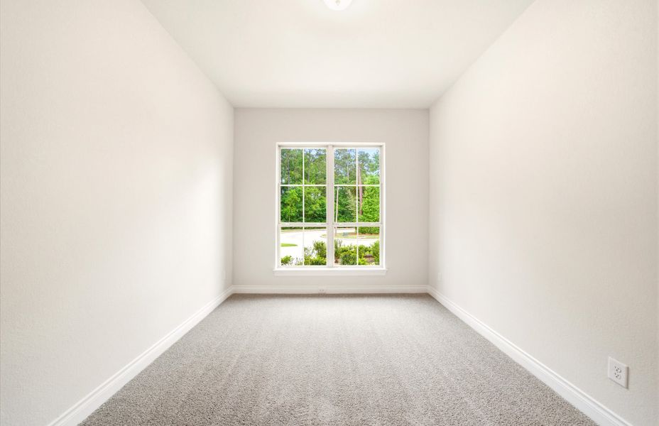 Spacious, unfurnished interior of a new home in Bridgeland 60′, Cypress (Image 41).