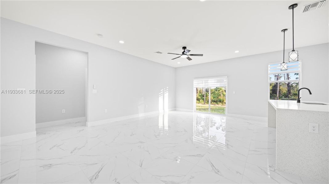 Spacious, unfurnished interior of a new home in , Lehigh Acres (Image 13).