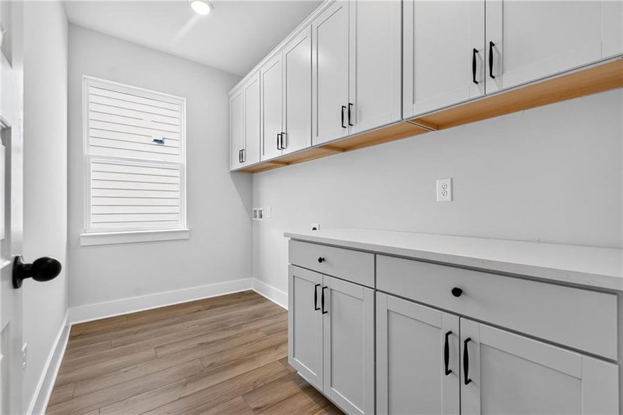 Furnished interior view inside a new home in Twin Lakes, Hoschton (Image 13).