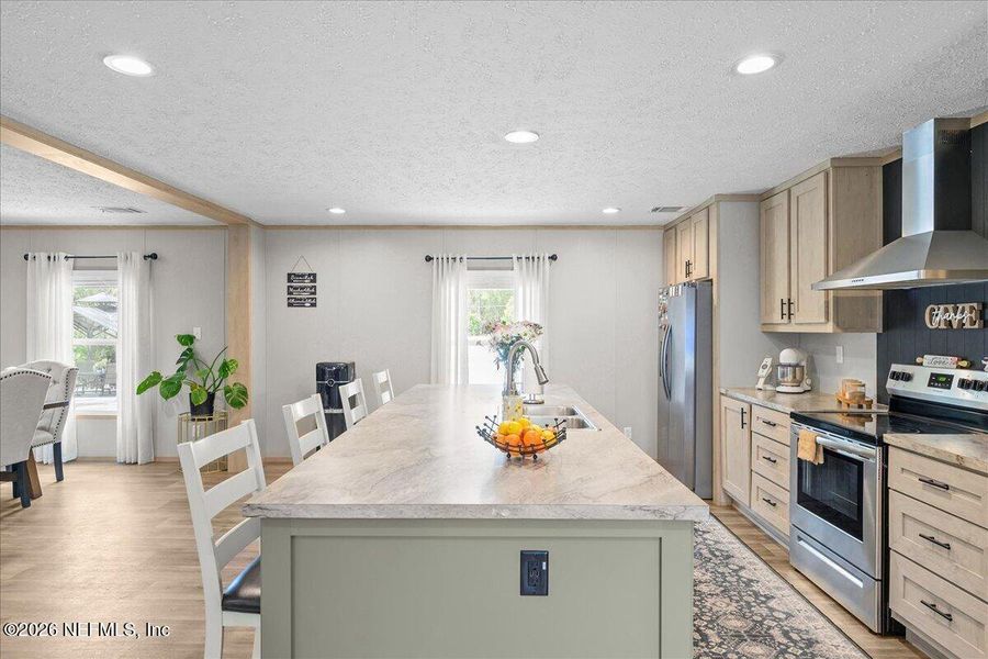 Furnished interior view inside a new home in , Palatka (Image 27).