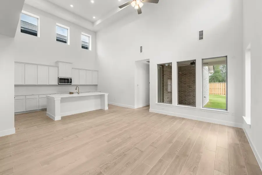 Spacious, unfurnished interior of a new home in Parmer Ranch, Georgetown (Image 16). Spacious, unfurnished interior of a new home in Parmer Ranch, Georgetown (Image 16).