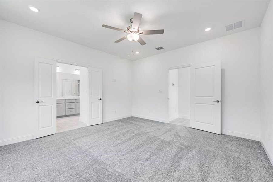Spacious, unfurnished interior of a new home in Stoneridge, Melissa (Image 24).