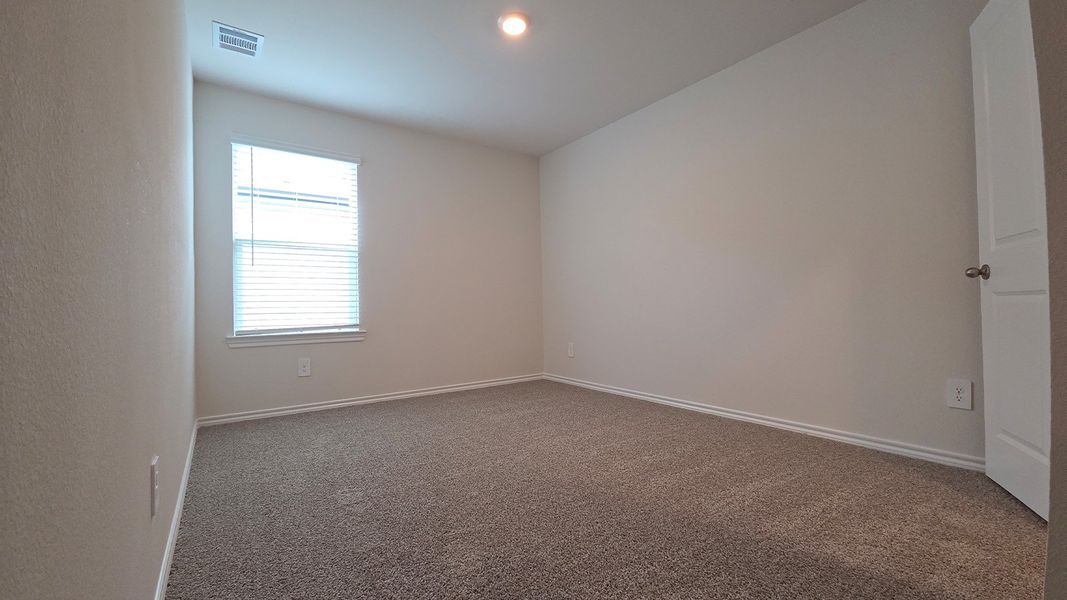Spacious, unfurnished interior of a new home in Wildwood, Royse City (Image 17).