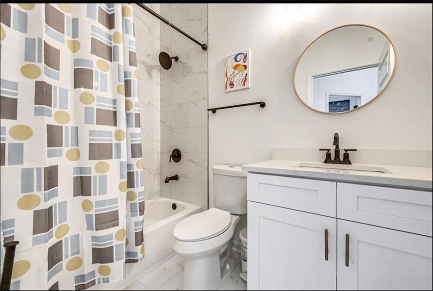 Furnished interior view inside a new home in , Hogansville (Image 11).