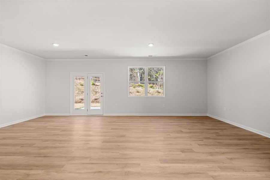 Spacious, unfurnished interior of a new home in Northwoods at Mirror Lake, Villa Rica (Image 31).