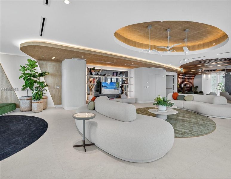 Community amenities in , Miami (Image 54).