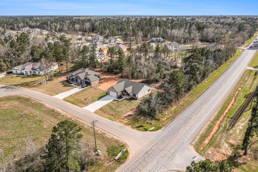 Image 22 of a home in Oakwood Ranch.