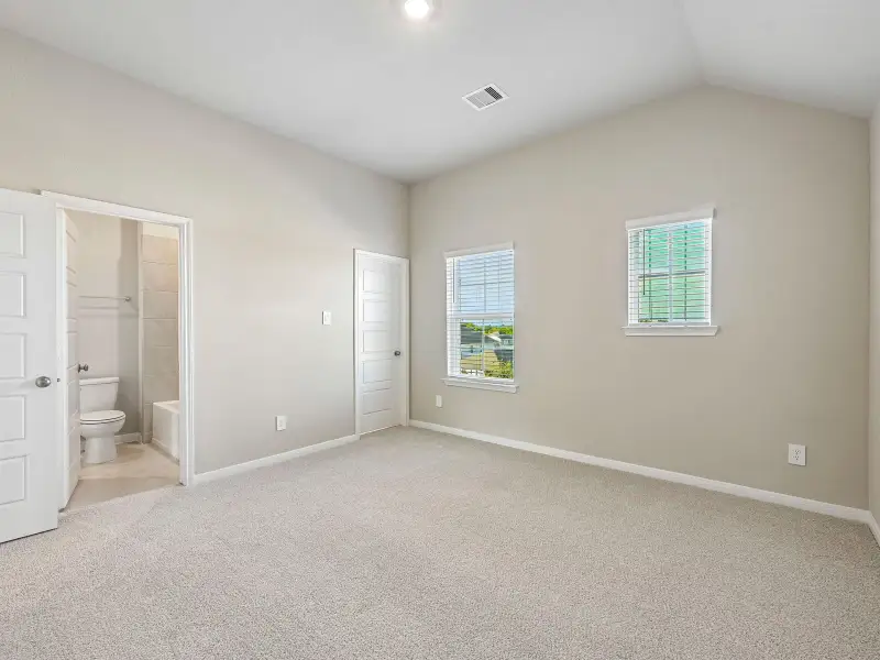 Spacious, unfurnished interior of a new home in Pine Lake Cove - Classic Series, Montgomery (Image 15). Spacious, unfurnished interior of a new home in Pine Lake Cove - Classic Series, Montgomery (Image 15).