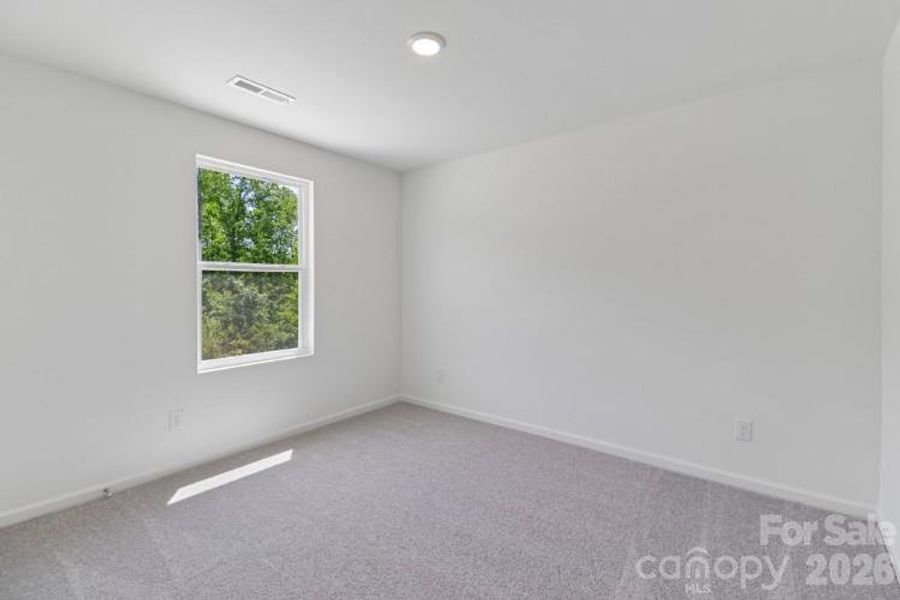 Spacious, unfurnished interior of a new home in Woodford, Thomasville (Image 7).