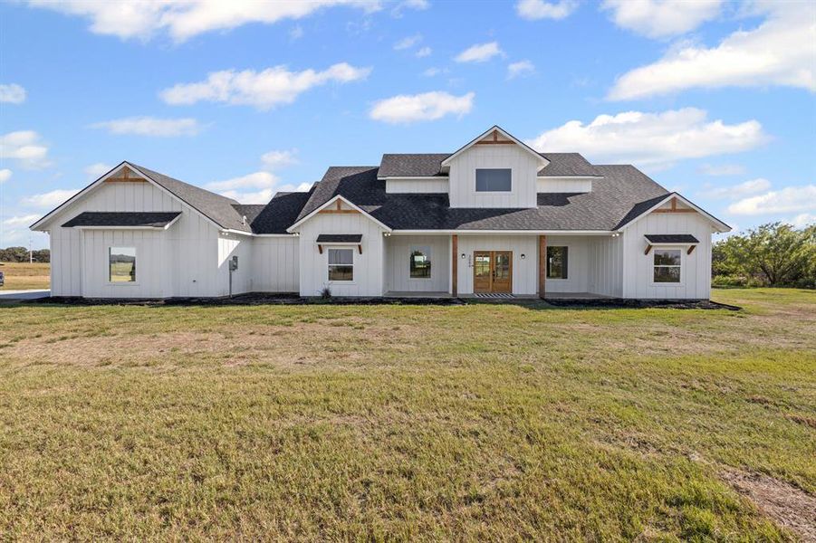 Image 32 of a home in . Image 32 of a home in .