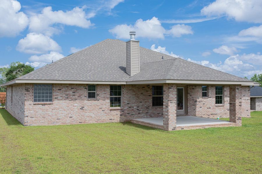 Representative exterior details of a home built from the Plan 2685 by Adams Homes in Cedar Creek at Deerpoint Lake, Panama City (Image 3).